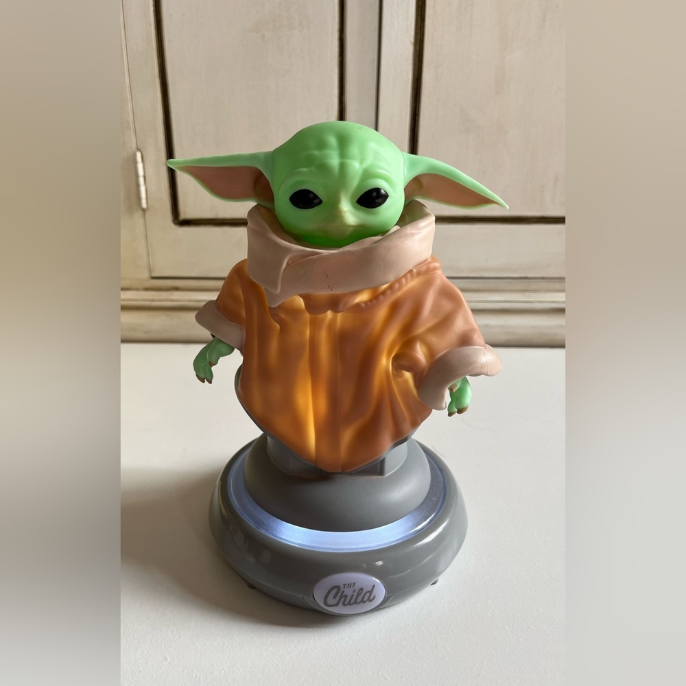 Star Wars Mandalorian The Child Grogu Baby Yoda Night Light Lamp room decor
